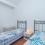 Hébergement de vacances Nicoletta By Interhome